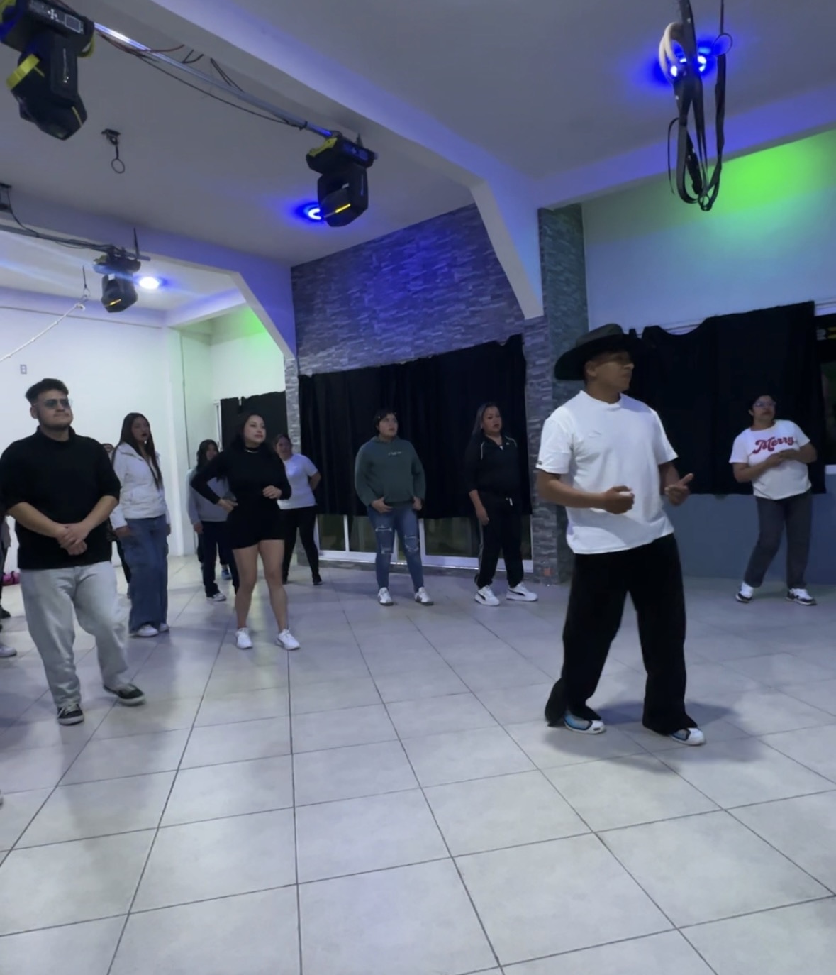 Sensación Urbana — Clases